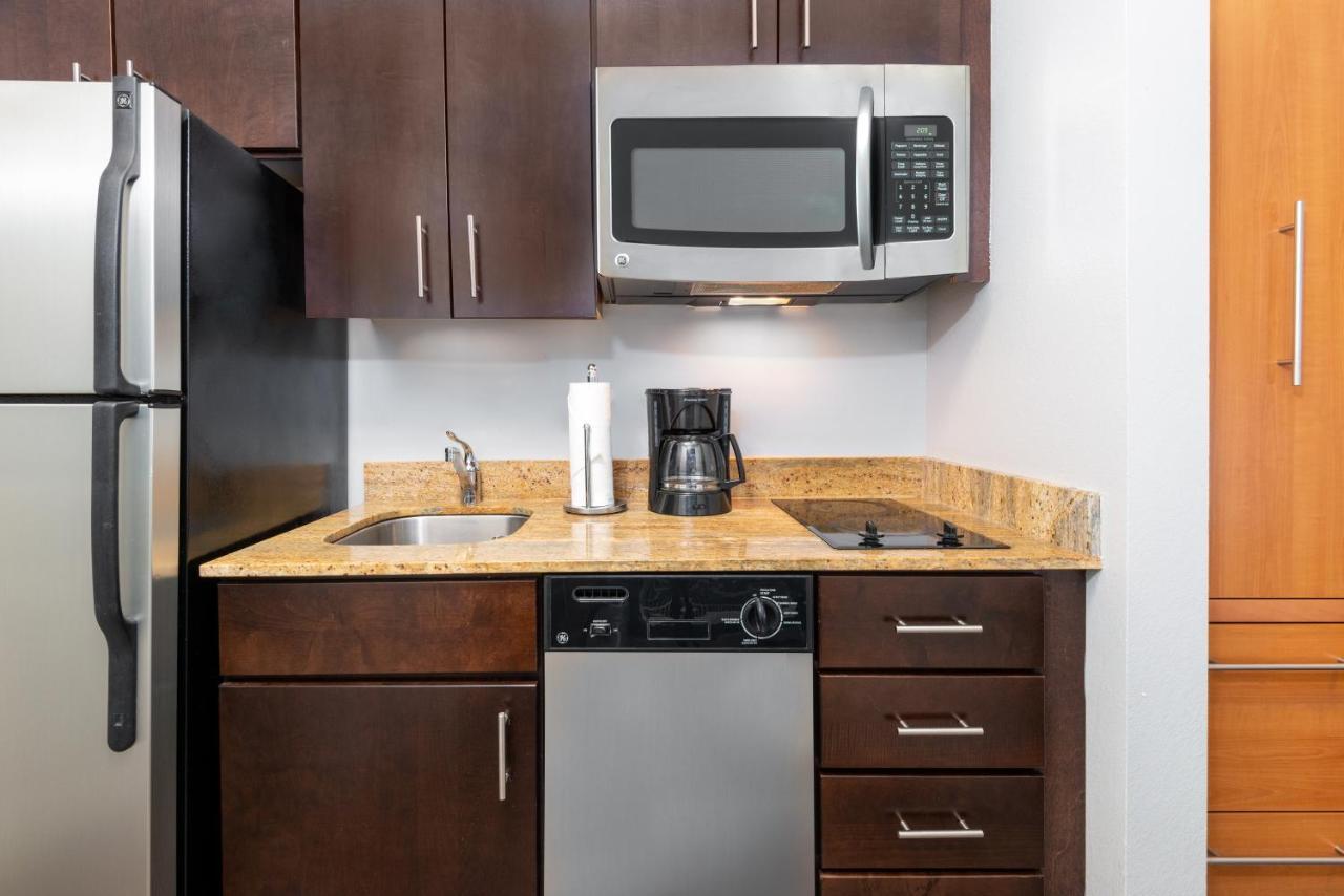 TownePlace Suites Buffalo Airport Cheektowaga Esterno foto