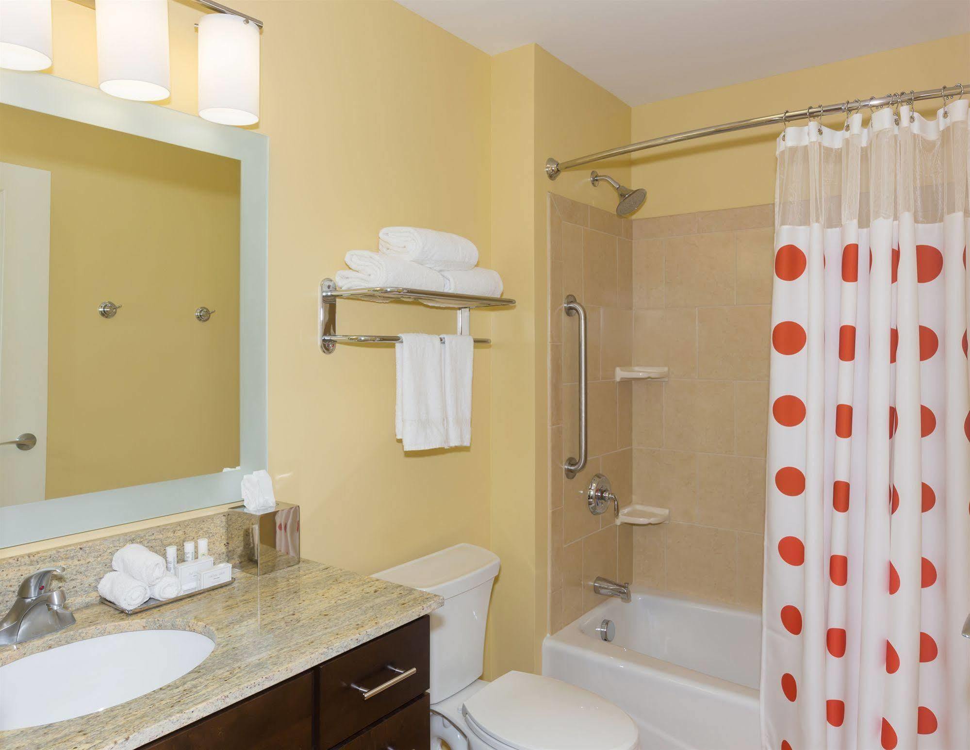 TownePlace Suites Buffalo Airport Cheektowaga Esterno foto